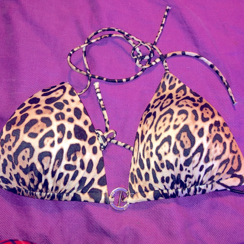 Victoria’s Secret bra/bikini